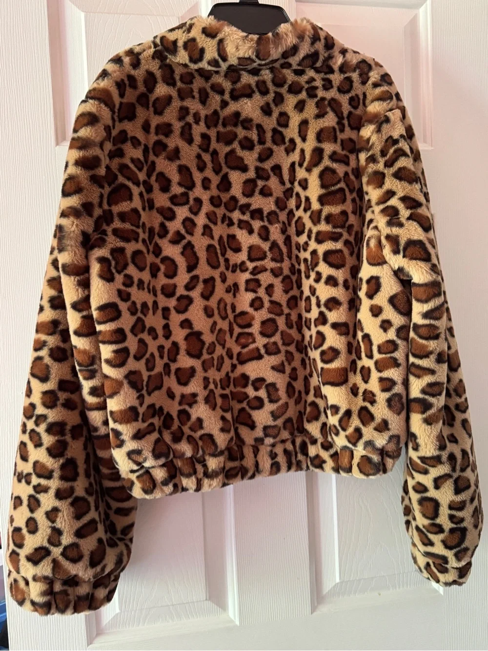 Windsor Leopard Print Faux Fur Cropped Jacket size M - Picture 7 of 7